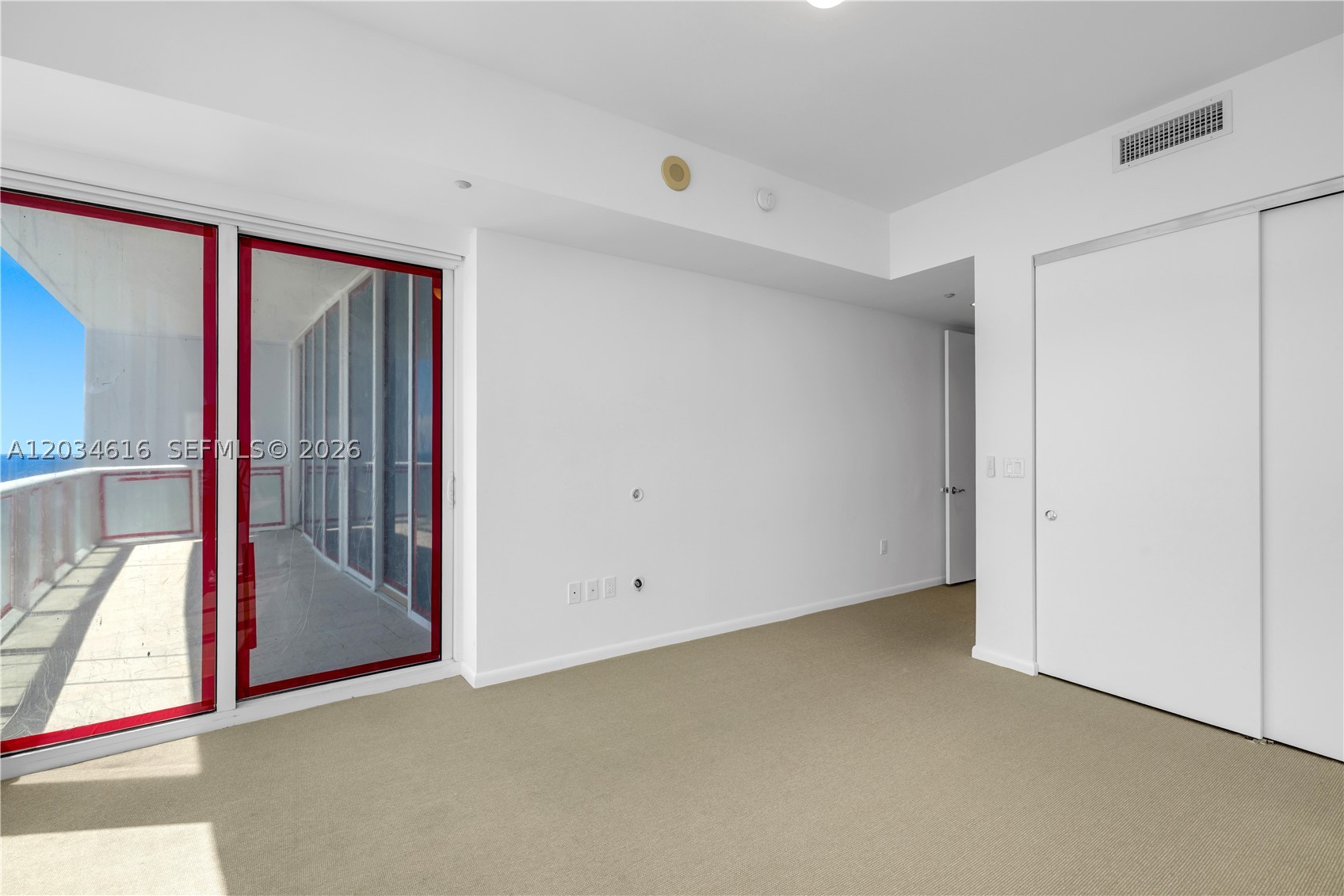 CONTINUUM ON SOUTH BEACH - Residential Lease
