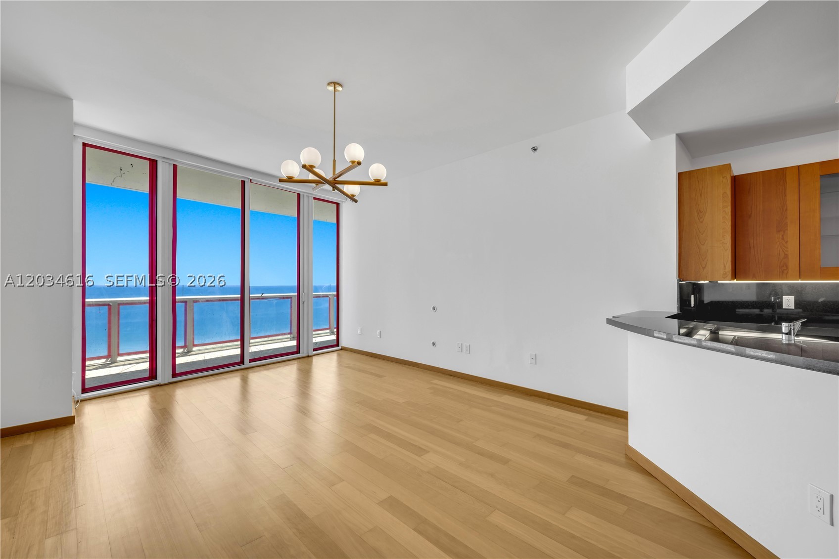 CONTINUUM ON SOUTH BEACH - Residential Lease