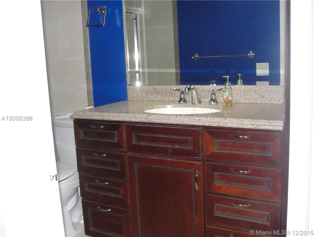 Waterview Isles 99-15 B - Residential Lease