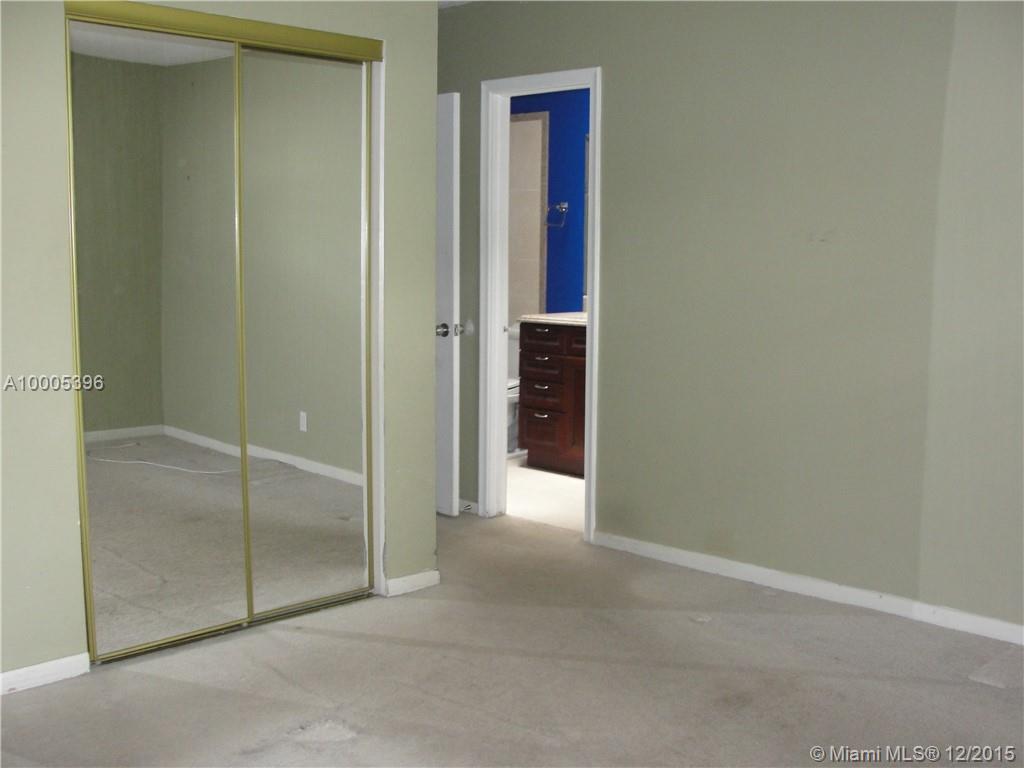 Waterview Isles 99-15 B - Residential Lease
