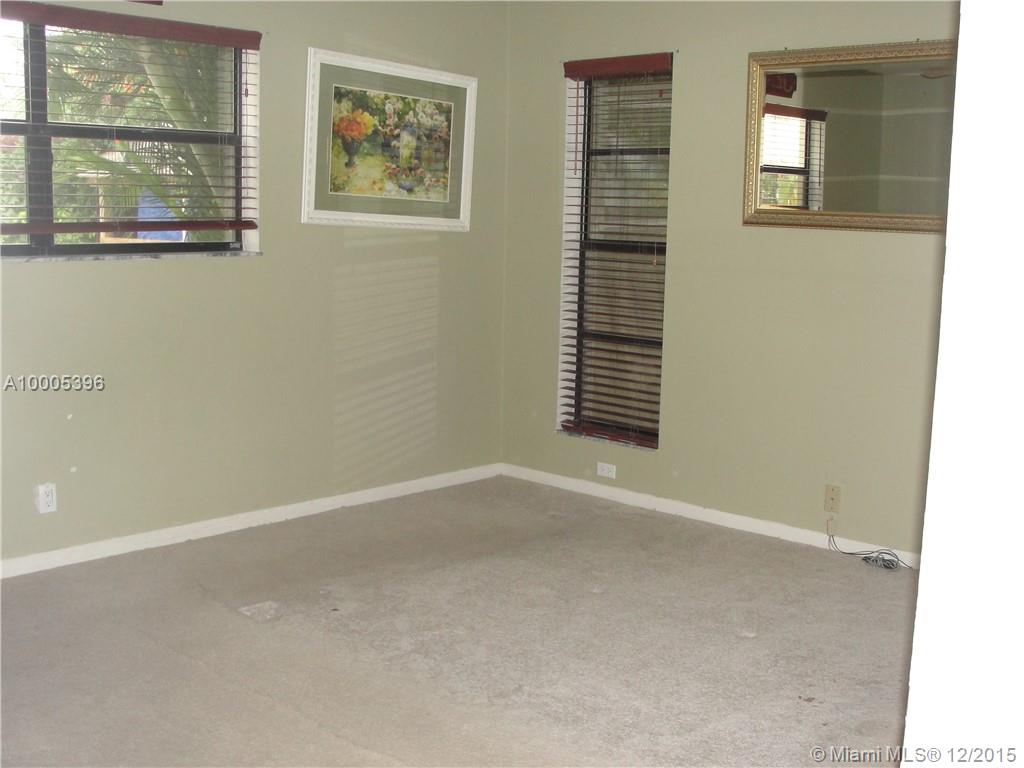 Waterview Isles 99-15 B - Residential Lease