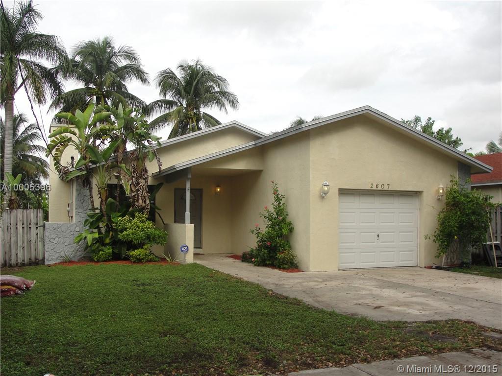 Spacious 3 bedroom, 2 bathroom ocean access home in Hollywood. Updated kitchen and baths, tiled in main living areas, carpeted bedrooms, nice backyard perfect for entertaining, boat dock, ocean access. Centrally located near beaches, shopping and entertainment venues.
