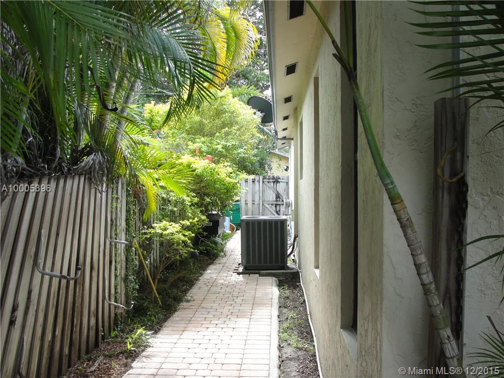Waterview Isles 99-15 B - Residential Lease