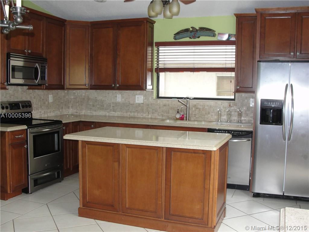 Waterview Isles 99-15 B - Residential Lease