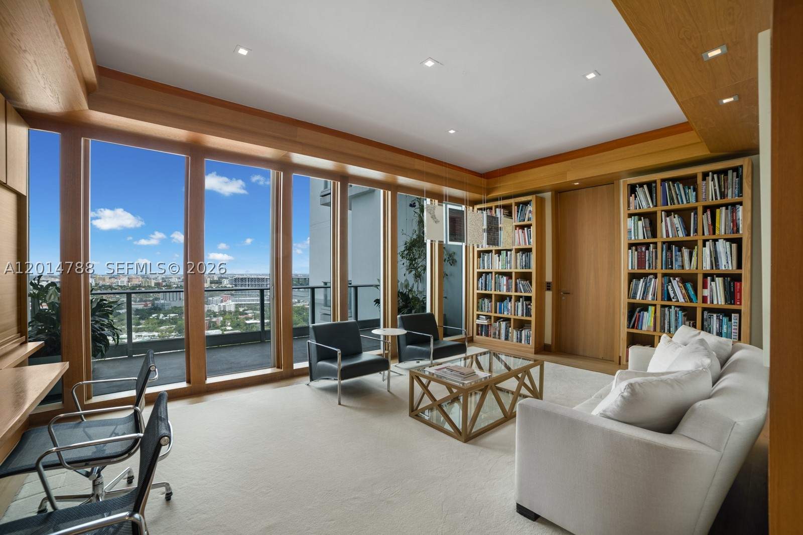 GROVENOR HOUSE CONDO - Residential