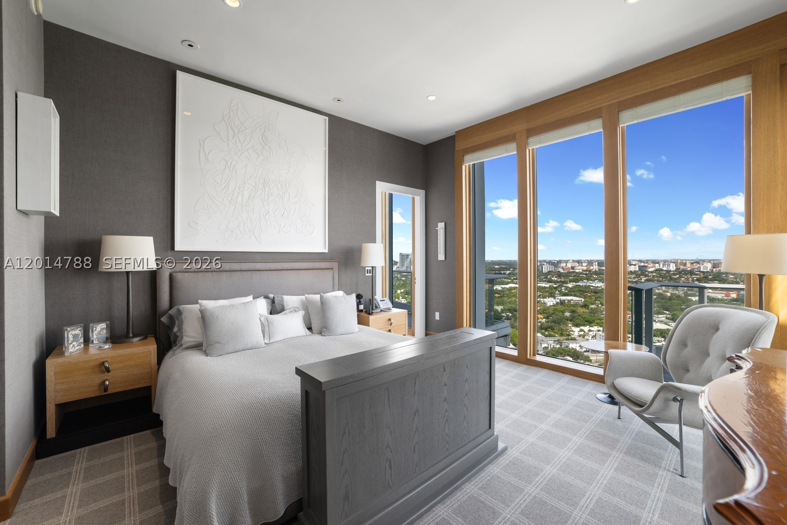 GROVENOR HOUSE CONDO - Residential
