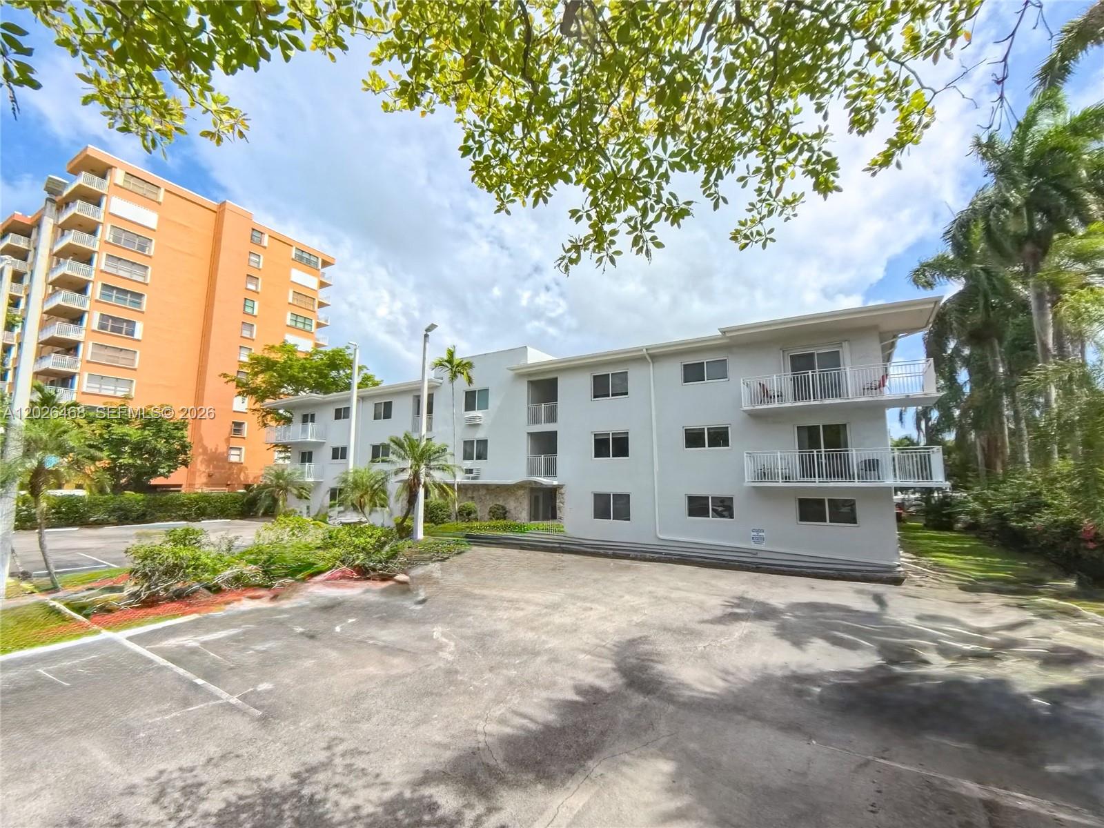 KEYSTONE GARDENS CONDO - Residential