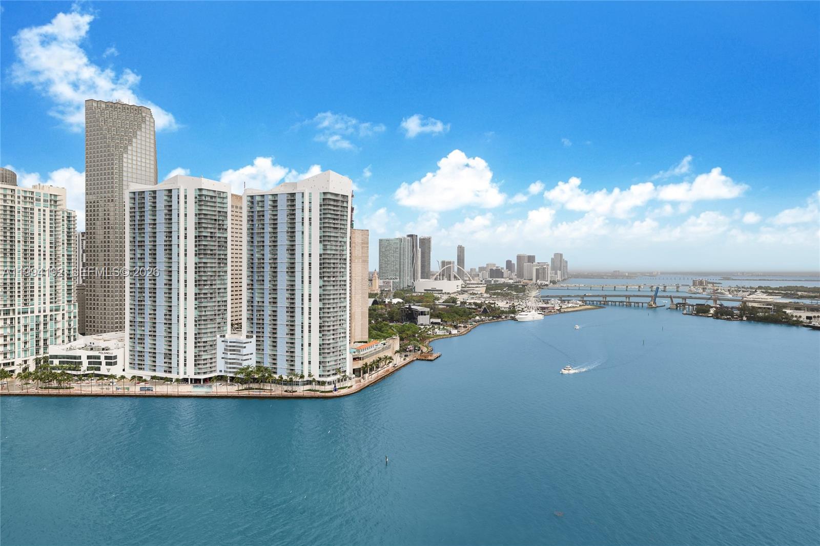 THREE TEQUESTA POINT COND - Residential