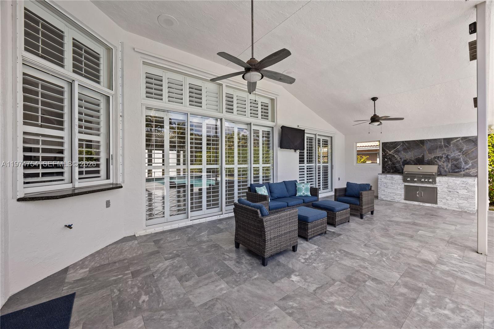 ORCHID ISLAND - Residential