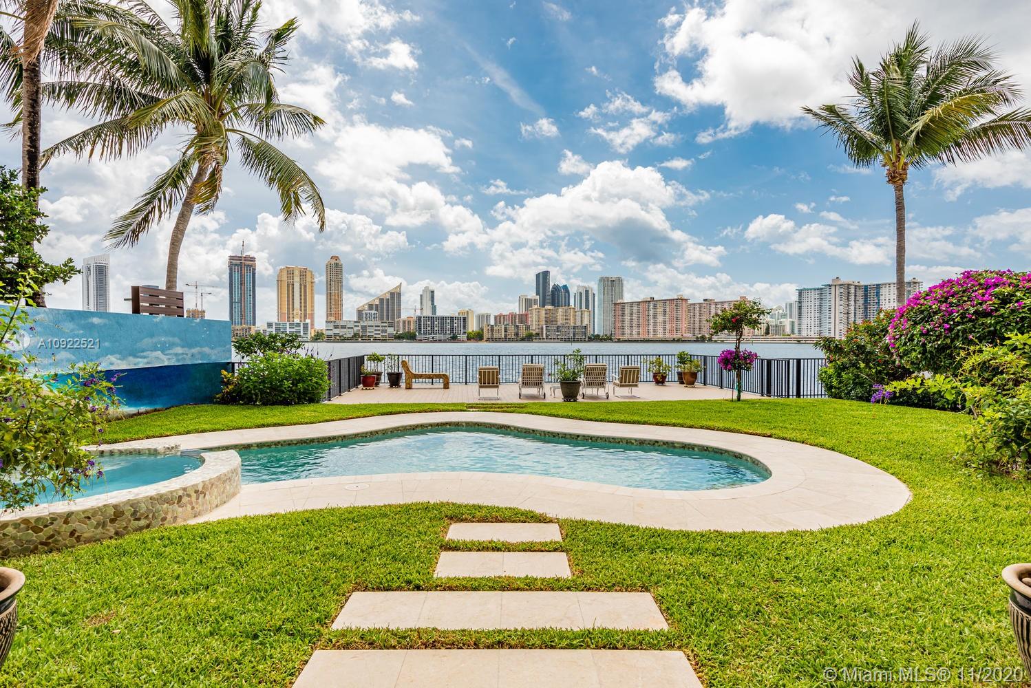 ISLAND ESTATES - Residential