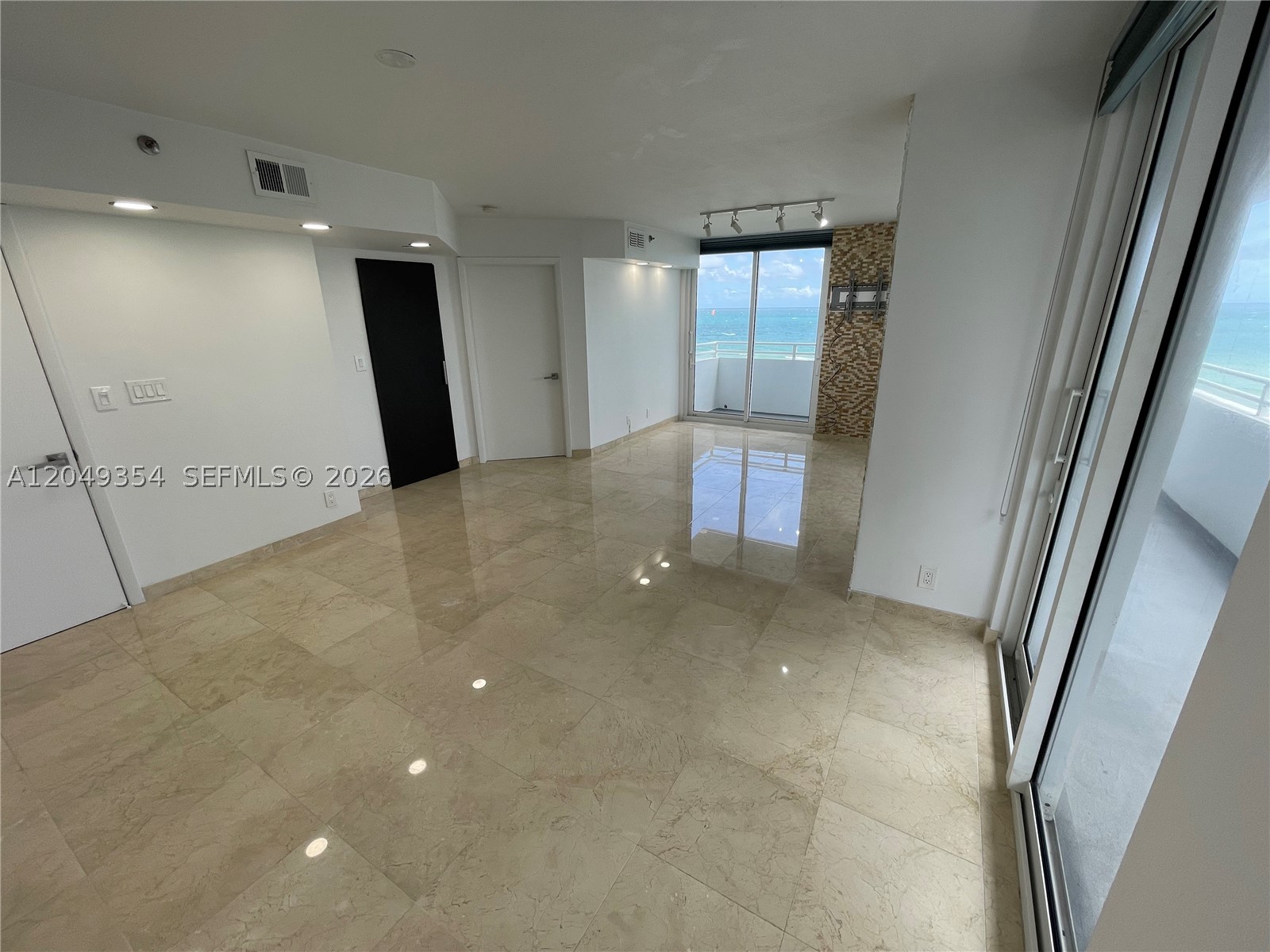 RIMINI BEACH CONDO - Residential Lease