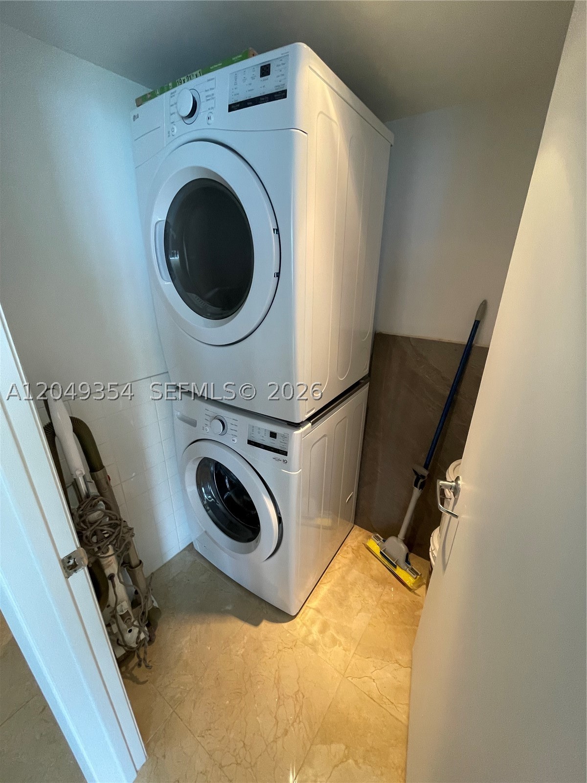 RIMINI BEACH CONDO - Residential Lease