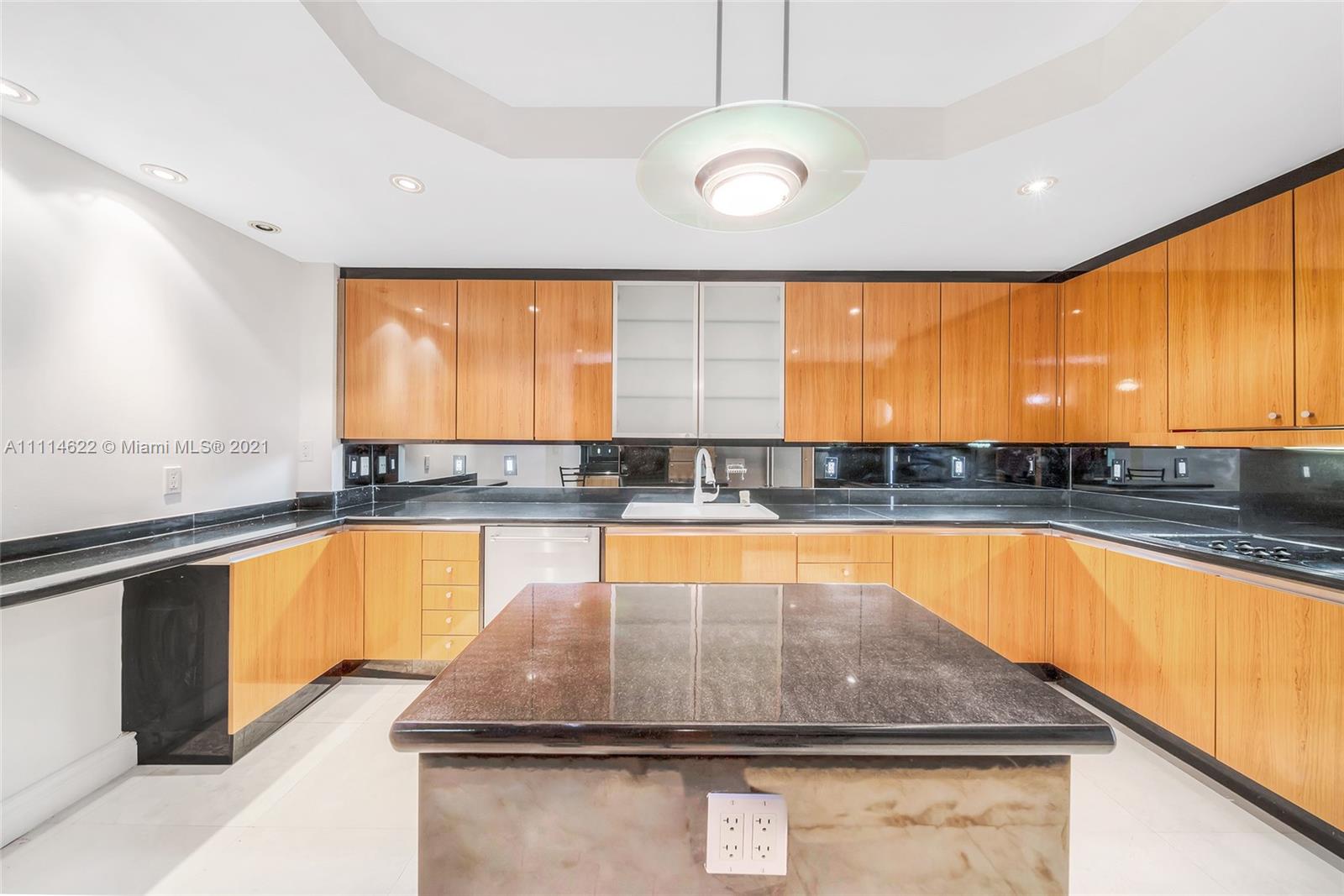 GRAND BAY TOWER CONDO - Residential