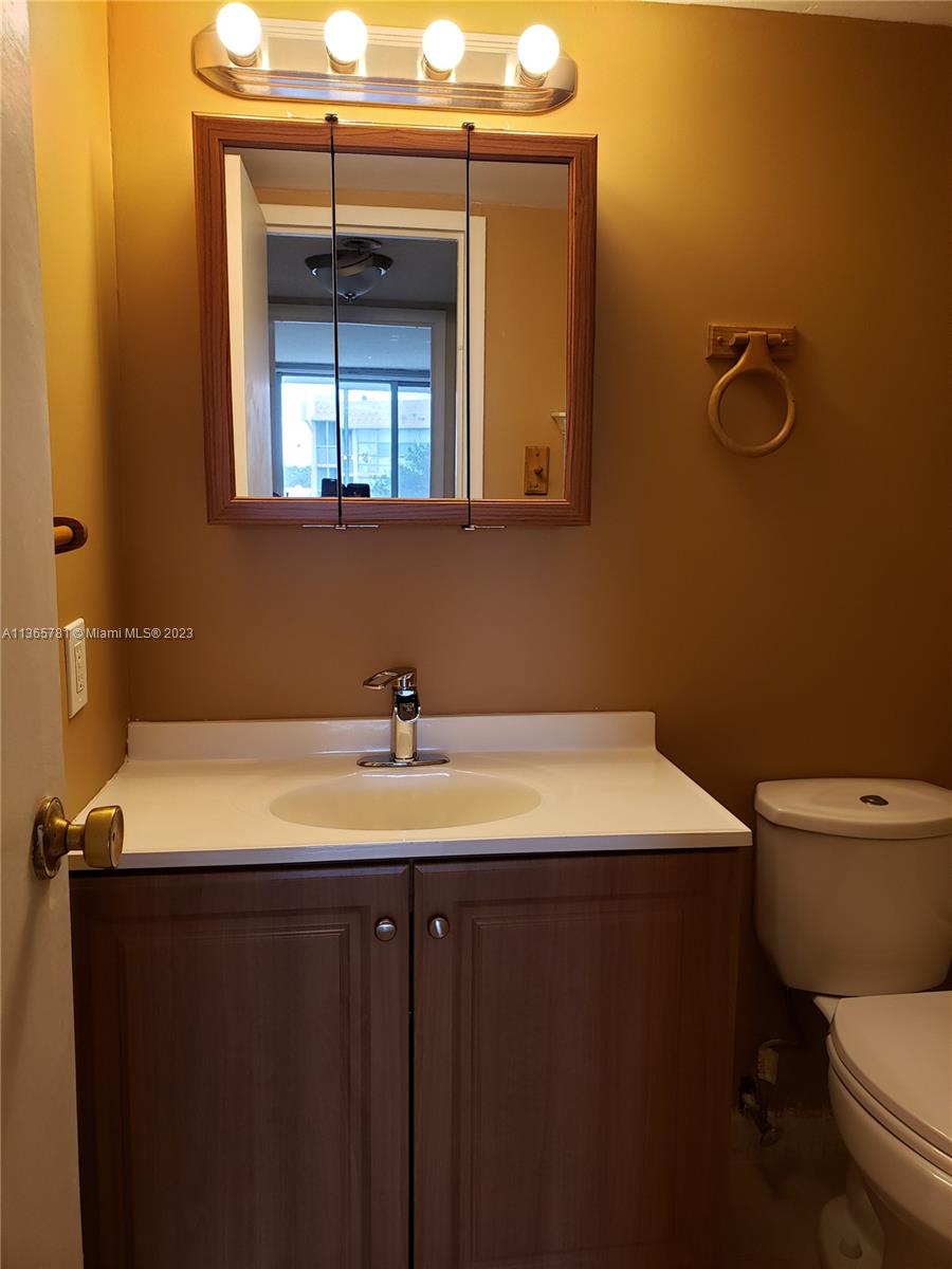 DE SOTO PARK CONDO - Residential