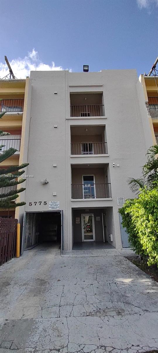WESTLAND GARDENS CONDO - Residential Lease