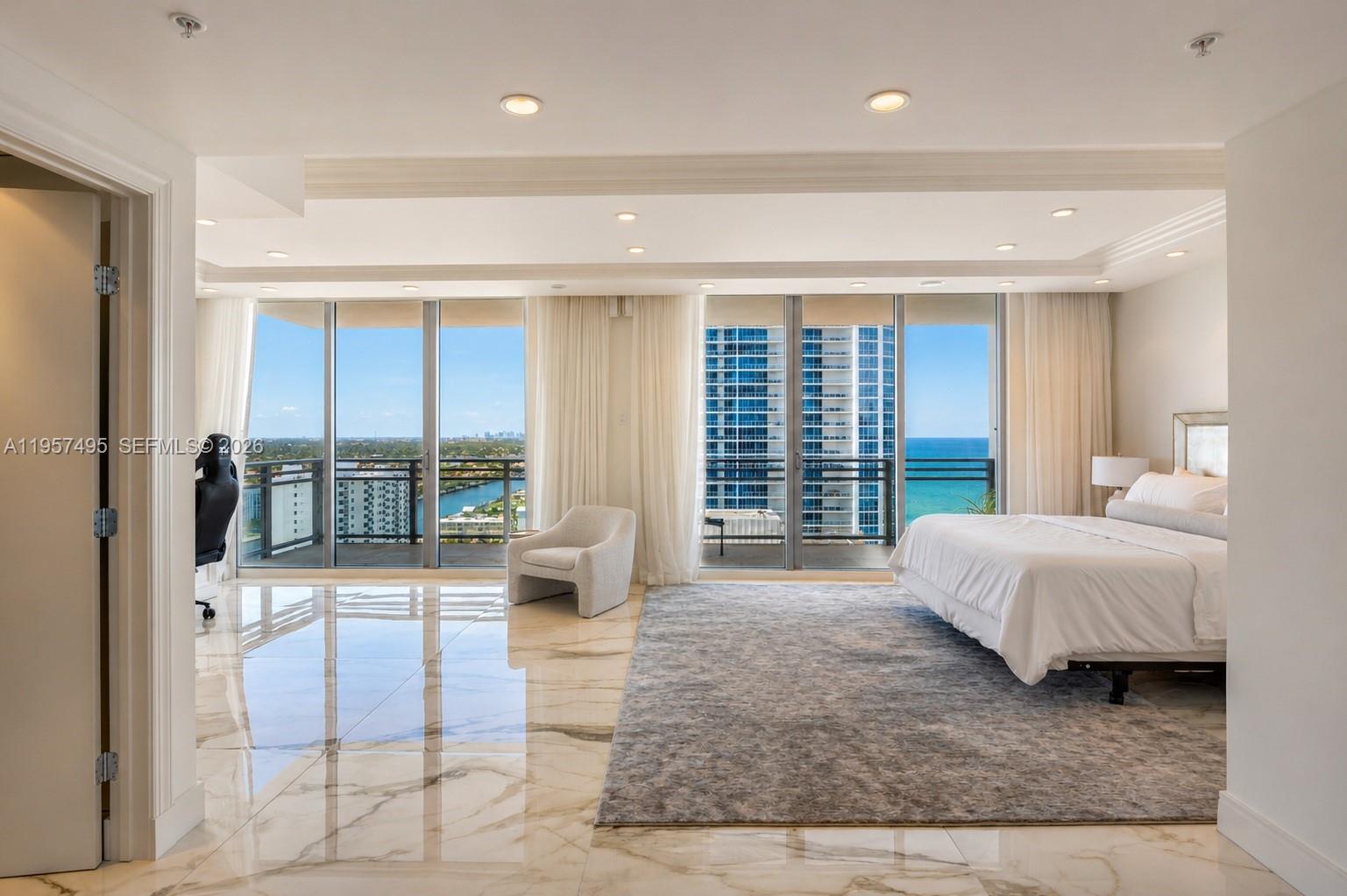 DIPLOMAT OCEANFRONT RESID - Residential