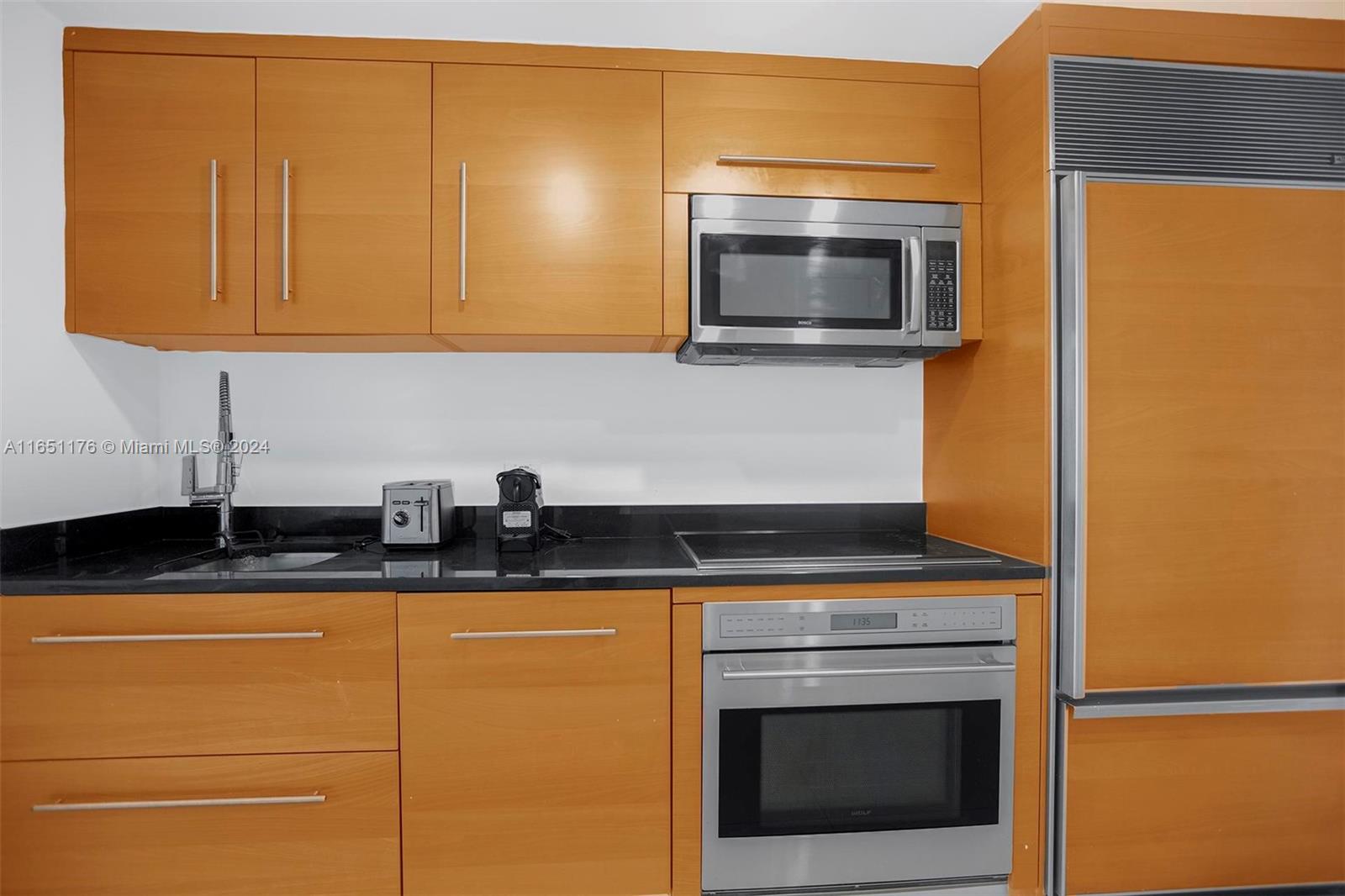 ICONBRICKELL CONDO NO 1 - Residential Lease