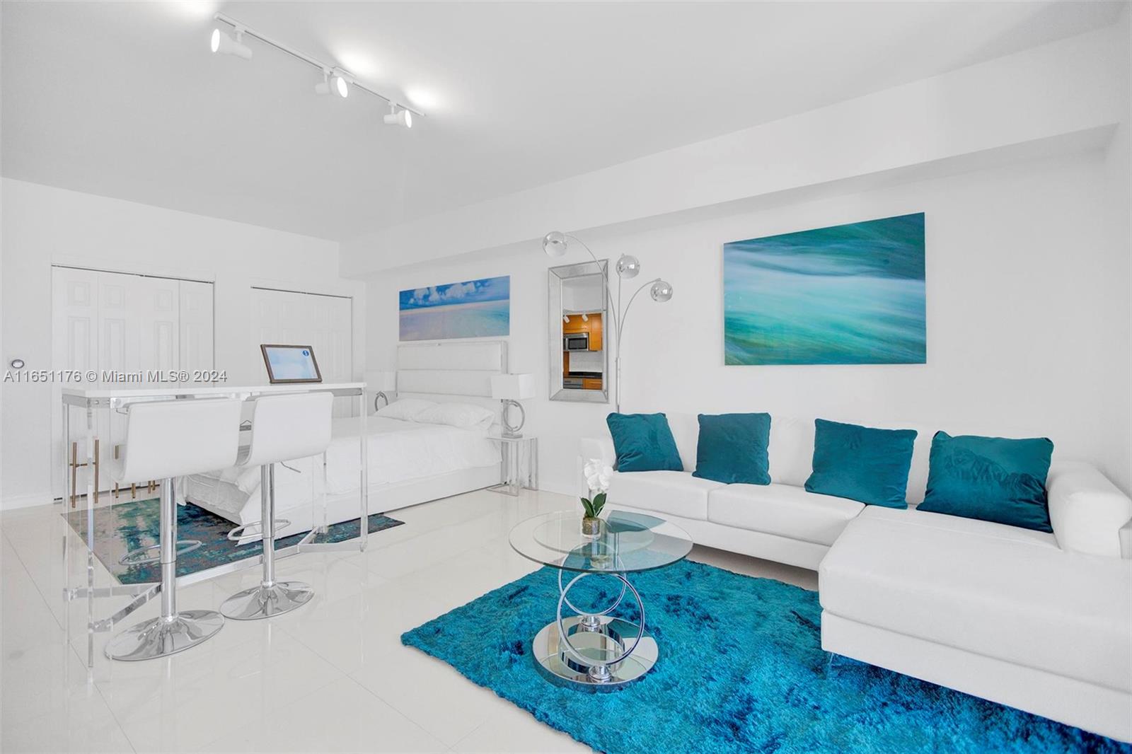 ICONBRICKELL CONDO NO 1 - Residential Lease