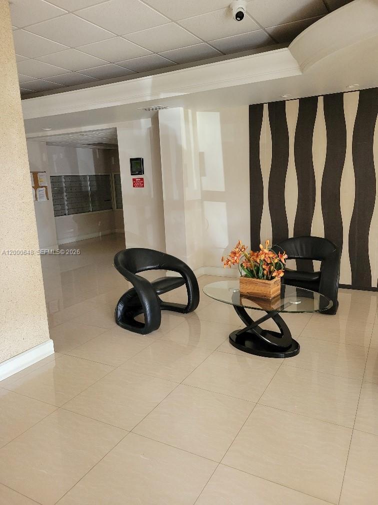 PLAZA TOWERS NORTH CONDO - Residential