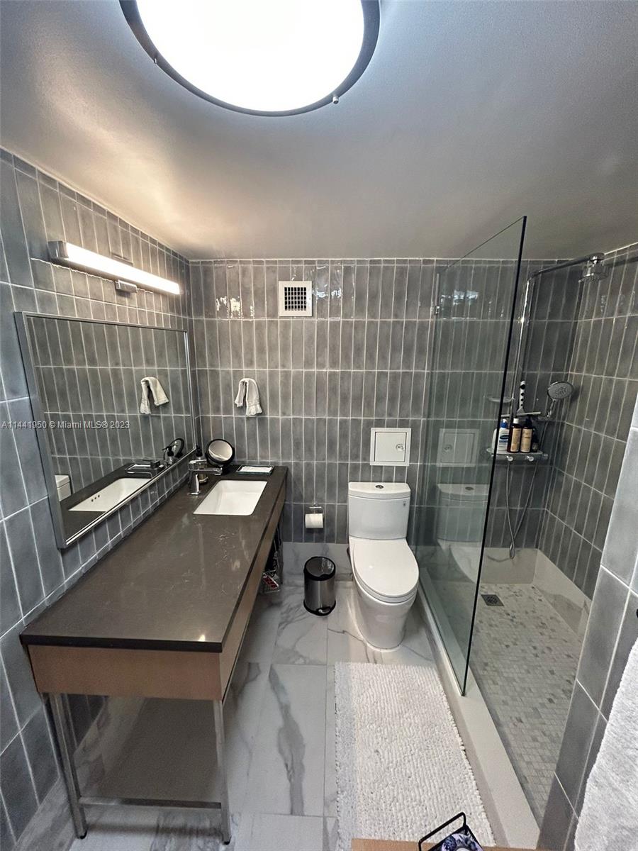 MIRADOR 1200 CONDO - Residential Lease