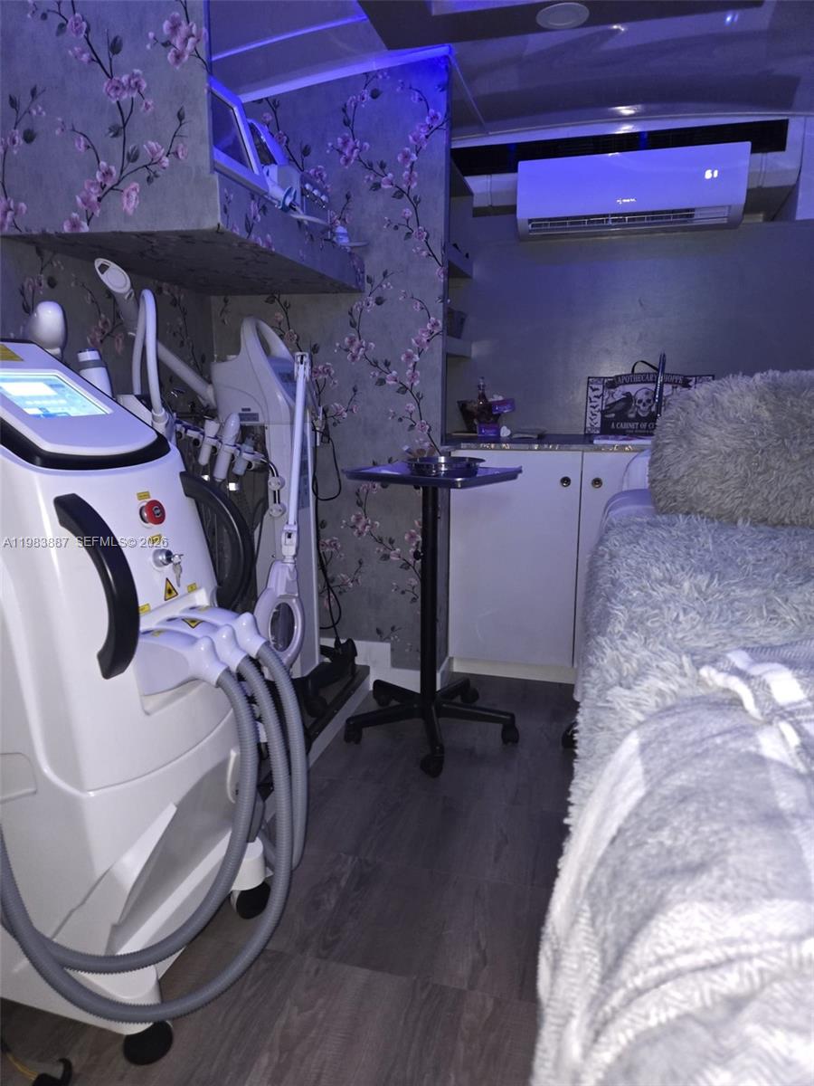 Mobile Med Spa Bus for Sale

Turnkey 26-foot mobile med spa bus fully built out and equipped to operate a med spa business on the go. The business has been successfully operating for 5 years and is currently owner-operated.

All essential equipment is included. If the buyer prefers different equipment, the seller is willing to adjust or swap equipment within the value of the current inventory.

Great opportunity for a medical professional or entrepreneur looking to enter the growing mobile med spa industry.

Ready to operate immediately.