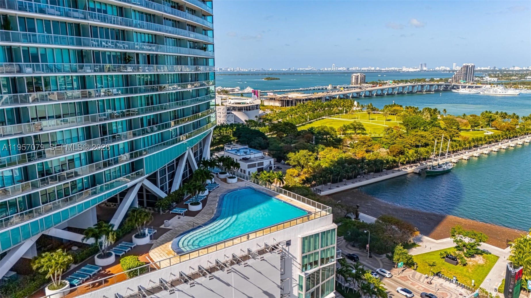 MARINABLUE CONDO - Residential
