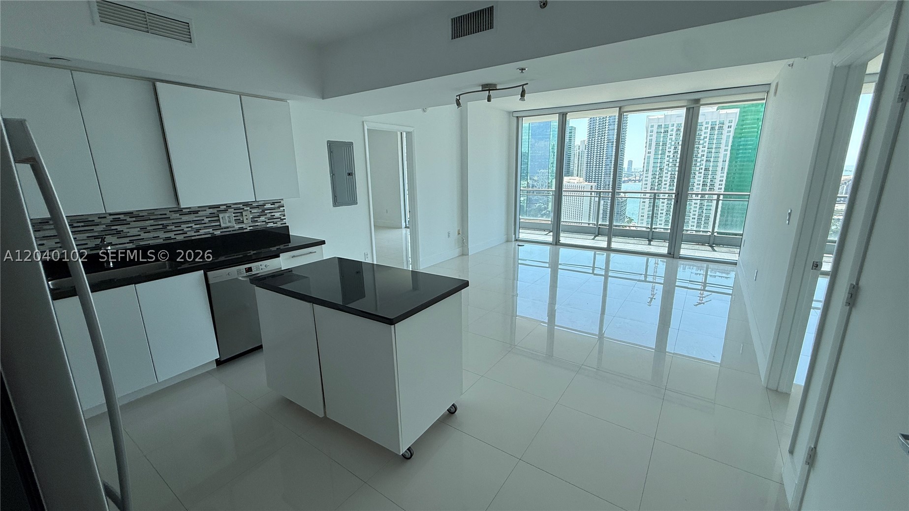 MINT Condominium - Residential