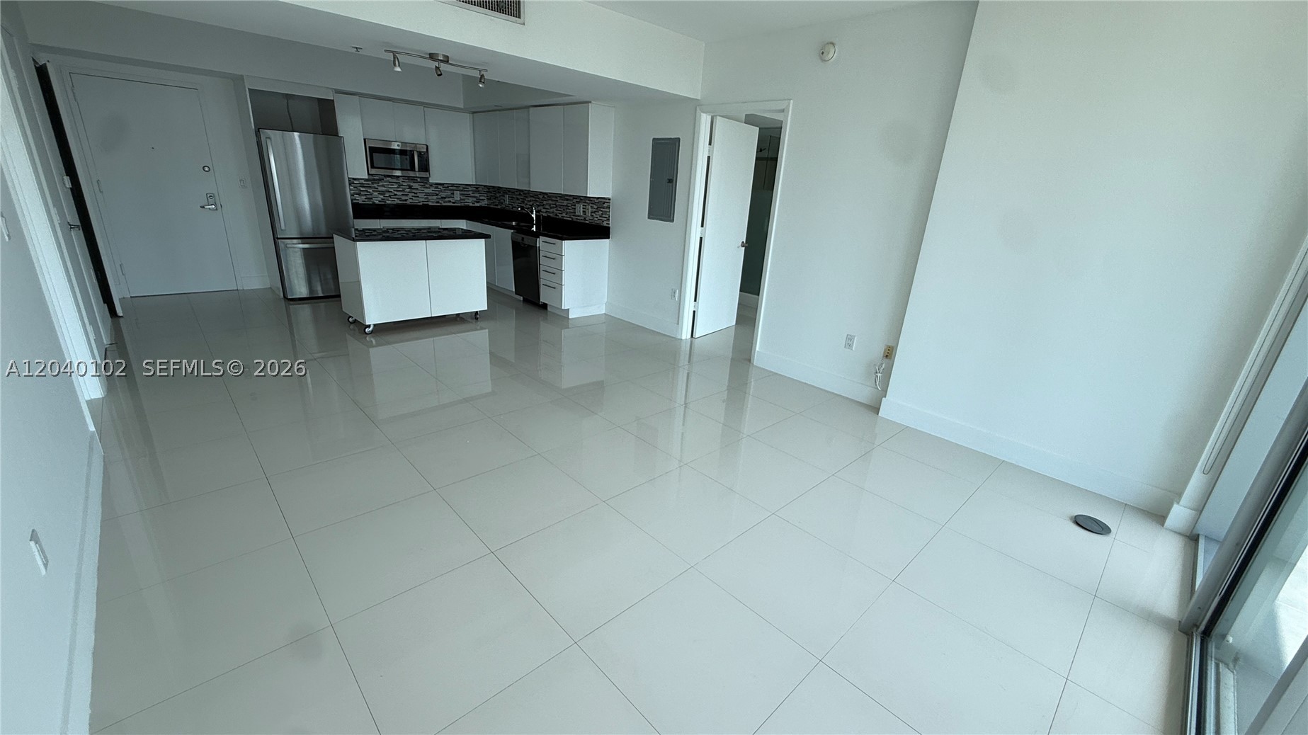 MINT Condominium - Residential