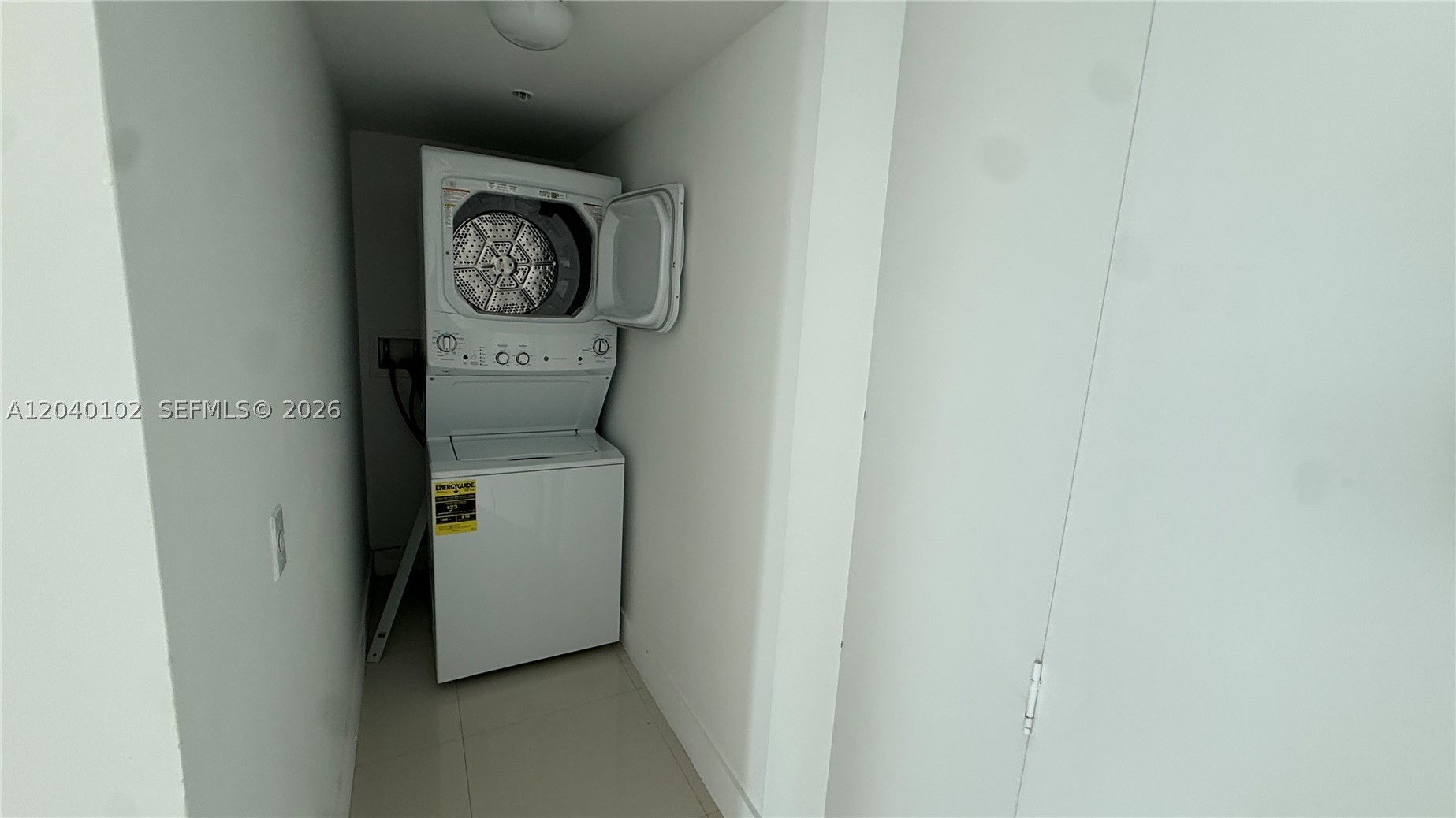 MINT Condominium - Residential