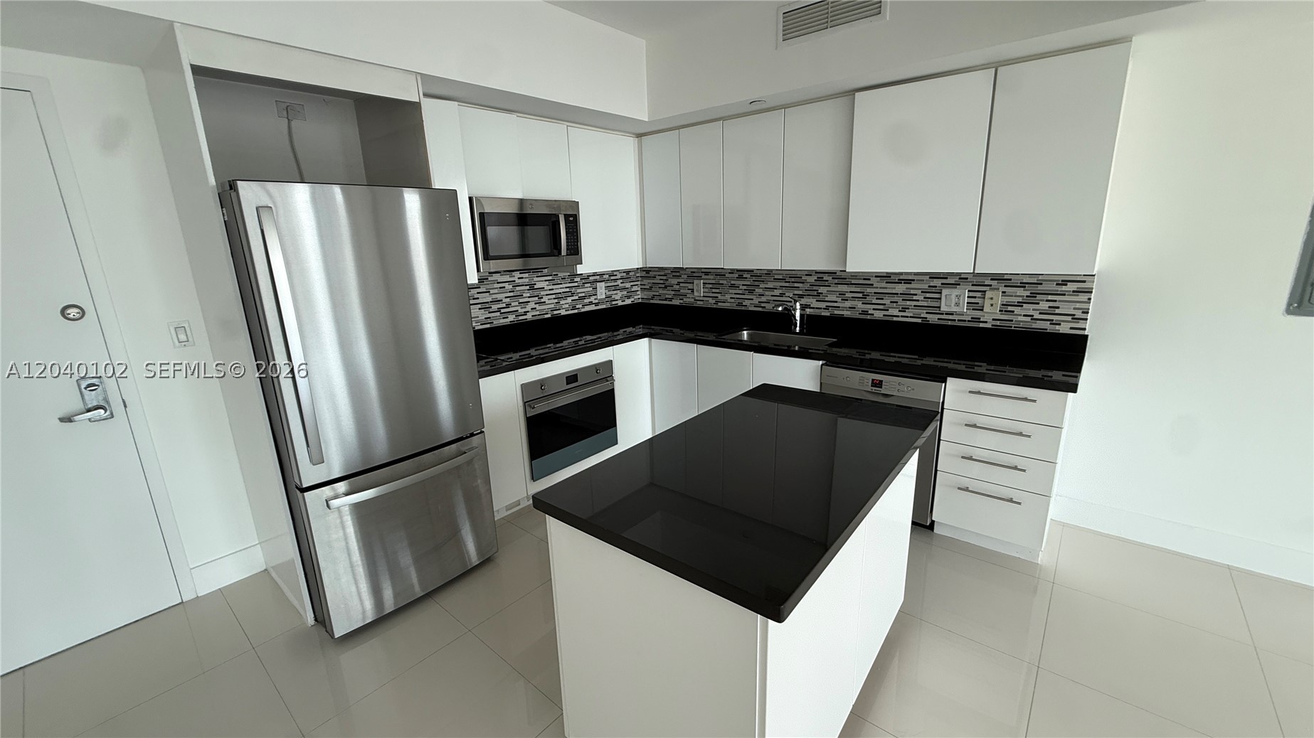 MINT Condominium - Residential