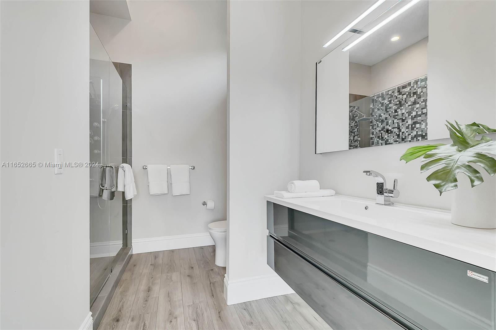 KLOEBER BAY FRONTS SEC 2 - Residential