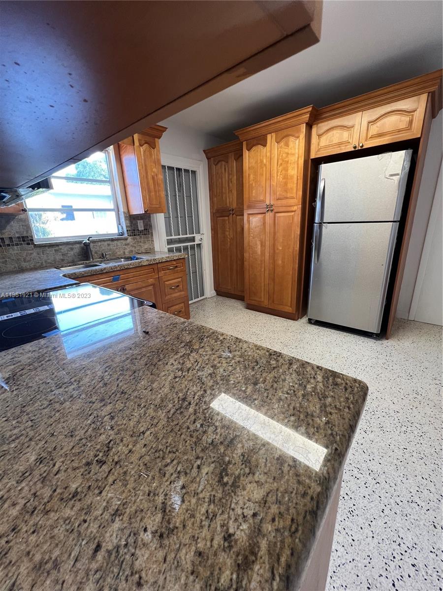 COMFORT GARDENS 1ST ADDN - Residential Lease