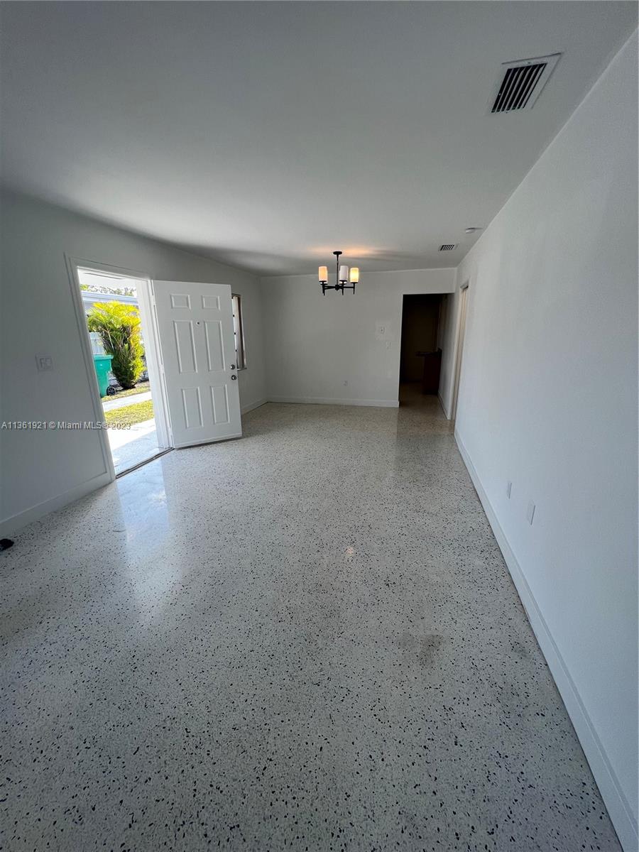 COMFORT GARDENS 1ST ADDN - Residential Lease