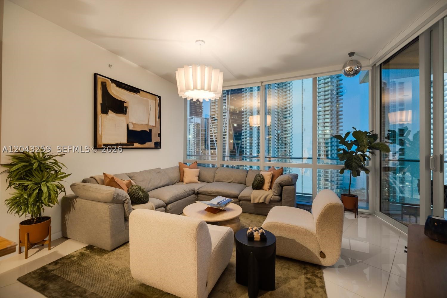 PARAMOUNT MIAMI WORLDCENT - Residential