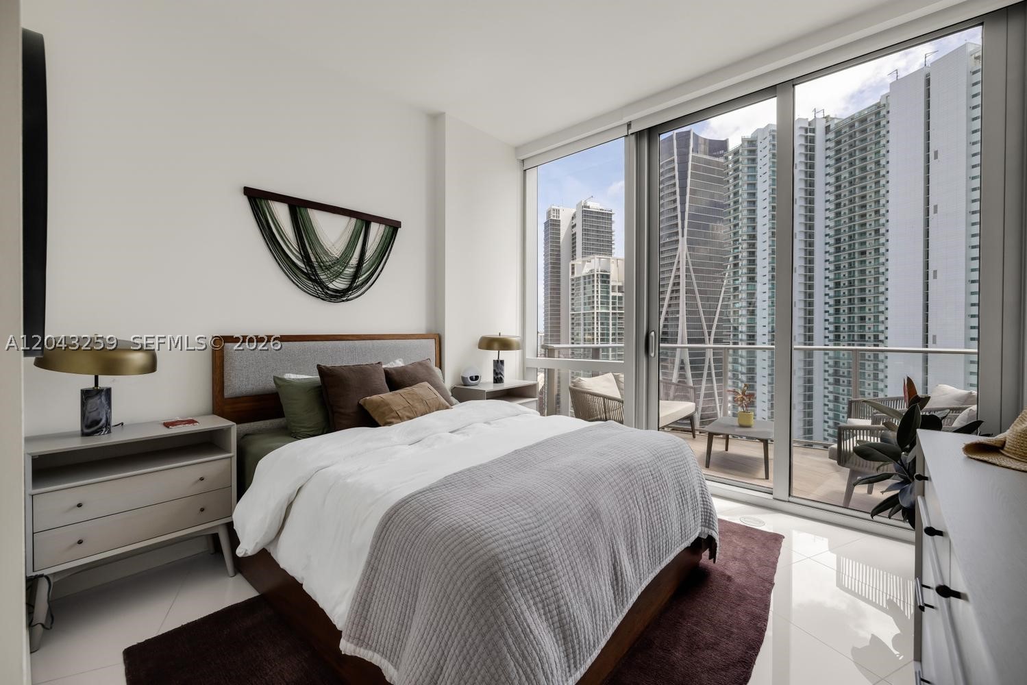 PARAMOUNT MIAMI WORLDCENT - Residential
