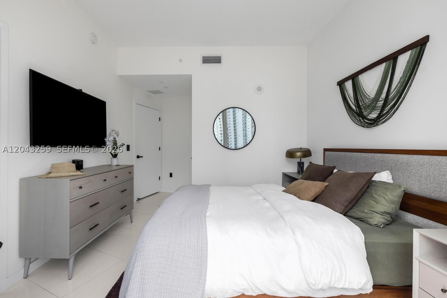 PARAMOUNT MIAMI WORLDCENT - Residential