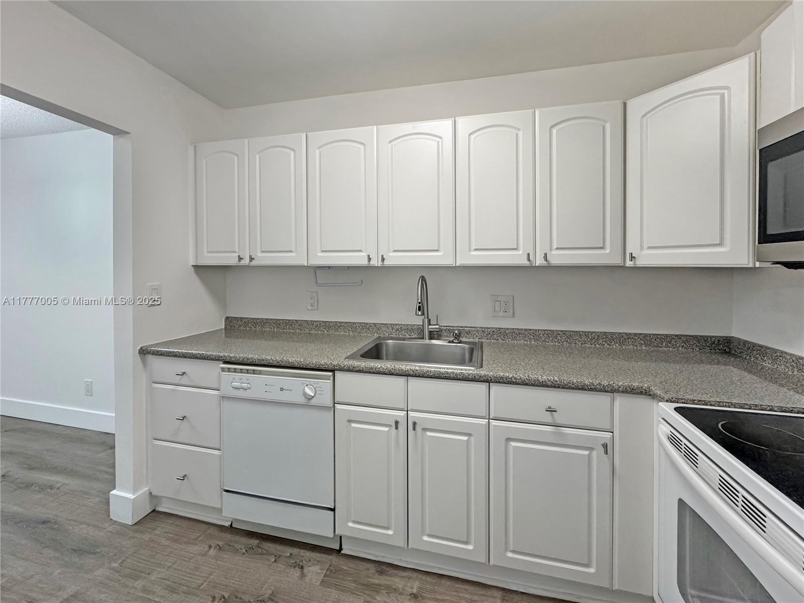 HEATHER WALK CONDO - Residential Lease