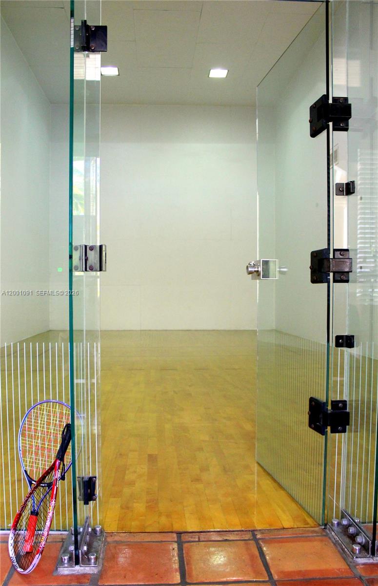 MARQUESA CONDO - Residential