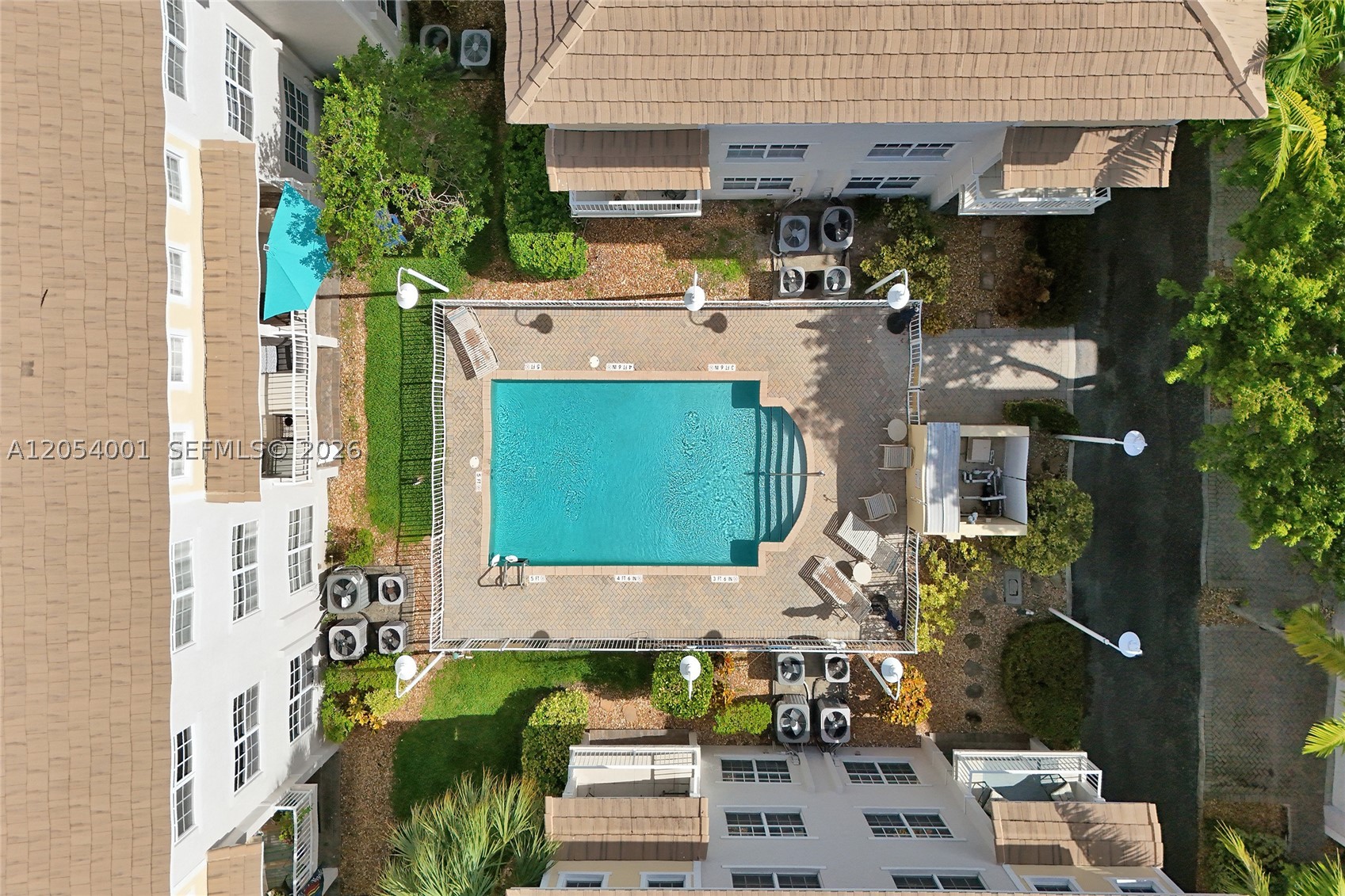HIGHLAND ESTATES - Residential
