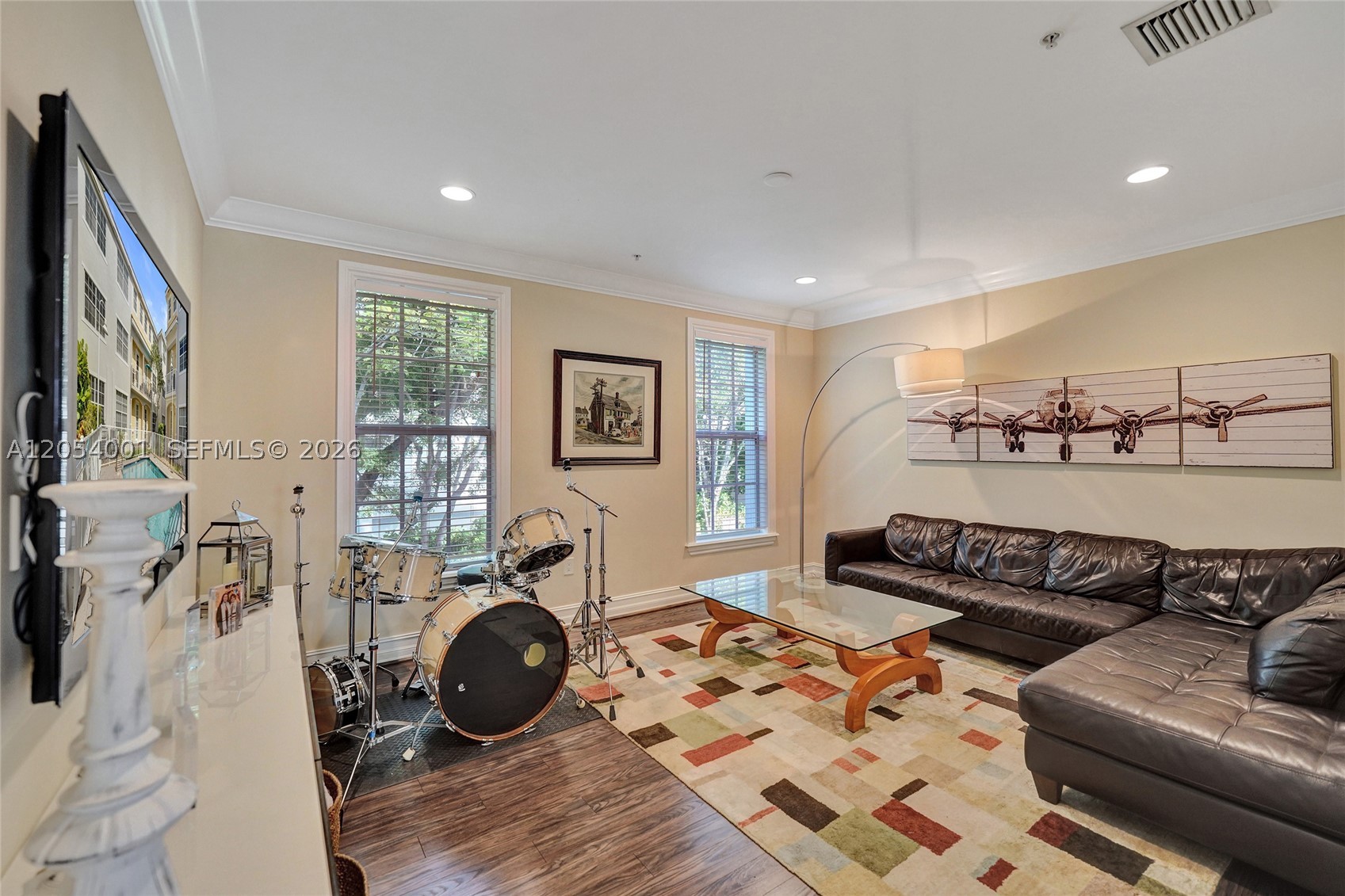 HIGHLAND ESTATES - Residential