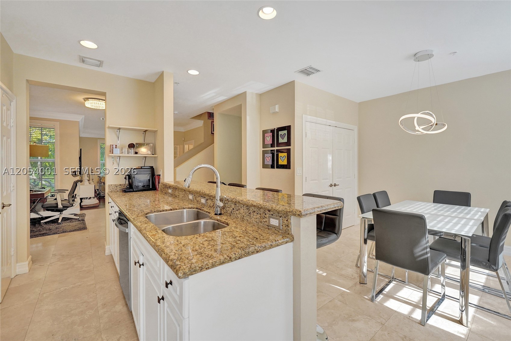 HIGHLAND ESTATES - Residential