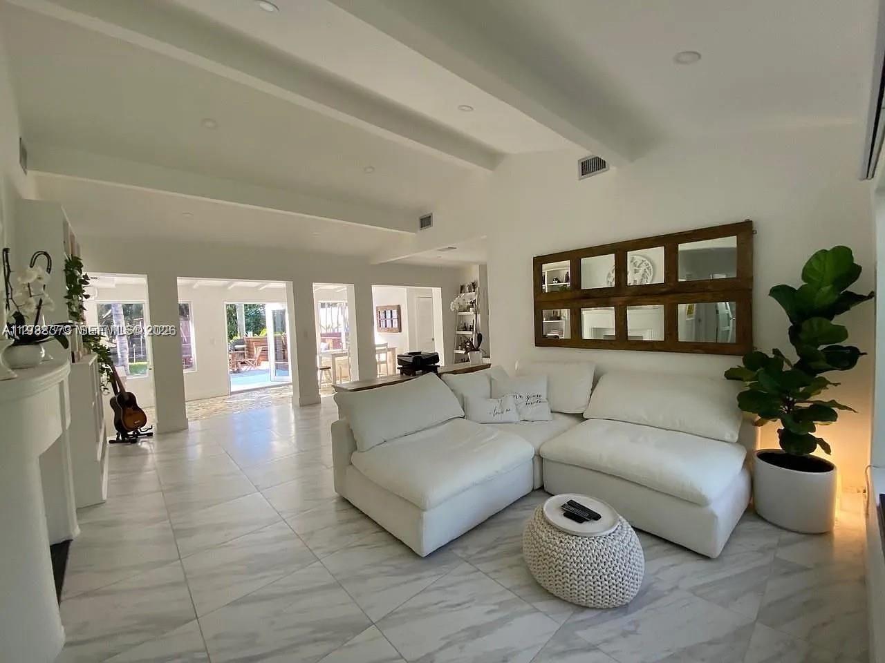 SHERWOOD FOREST - Residential Lease