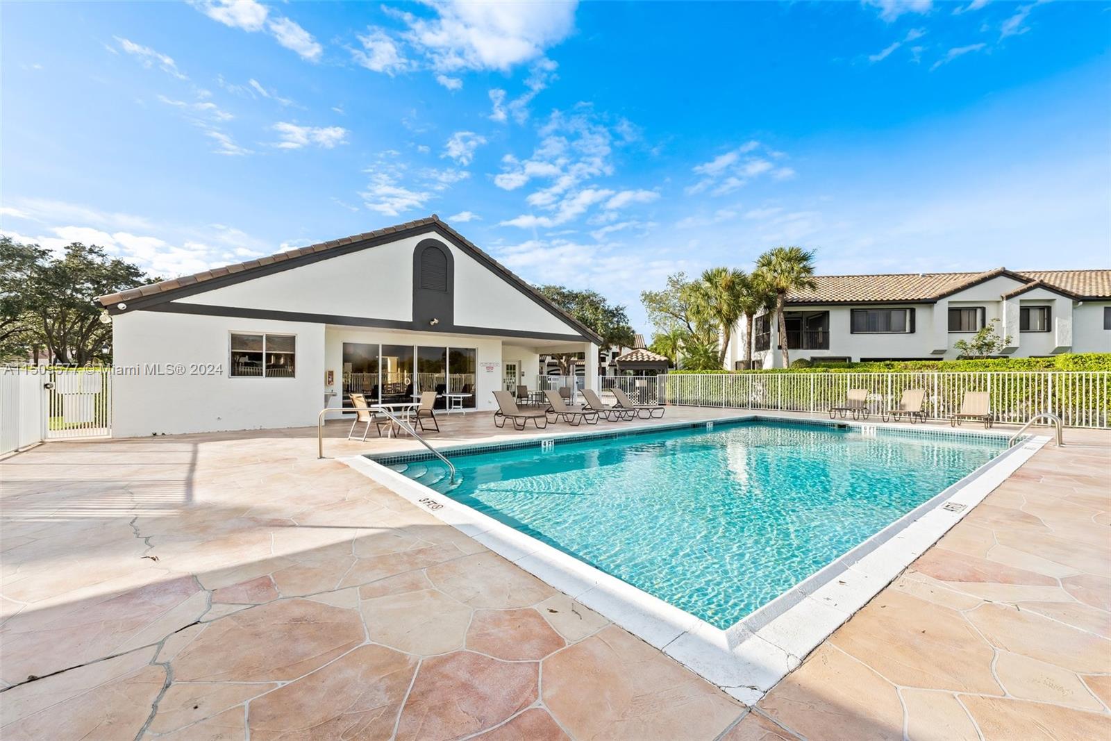 CARRIAGE HOMES AT TERRAMA - Residential
