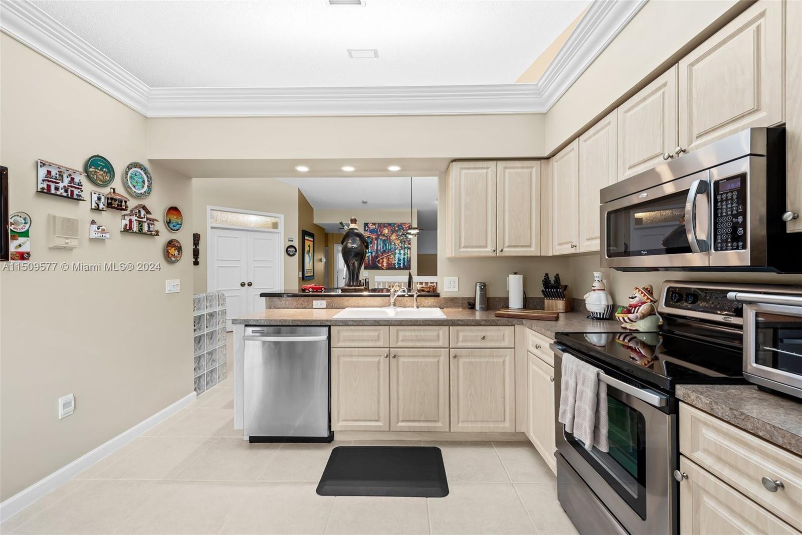 CARRIAGE HOMES AT TERRAMA - Residential