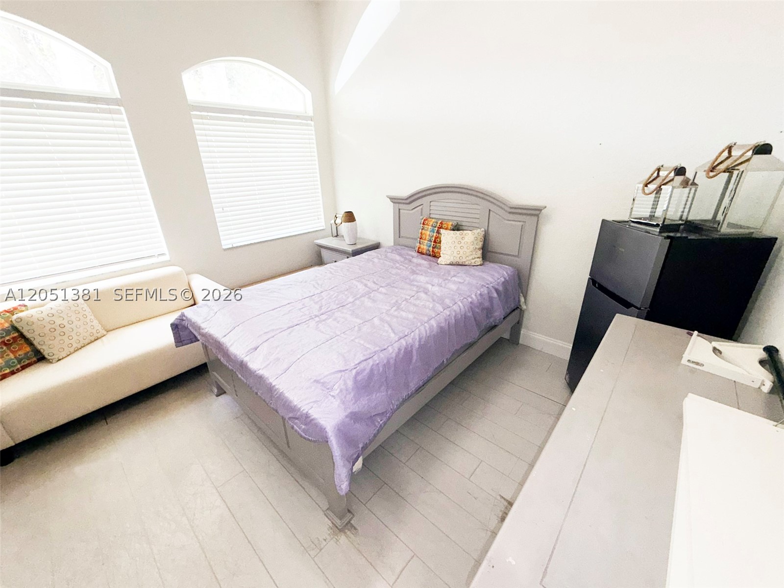 POD 10 AT MONARCH LAKES - Residential