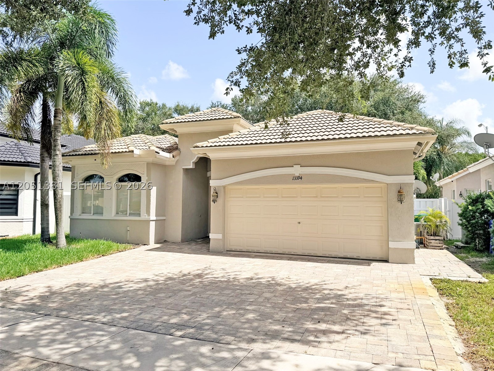 POD 10 AT MONARCH LAKES - Residential
