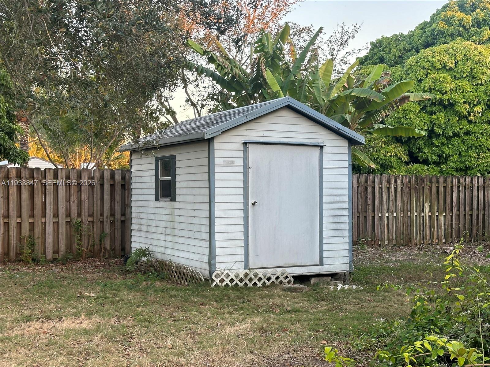 PARADISE PINES 1ST ADDN - Residential