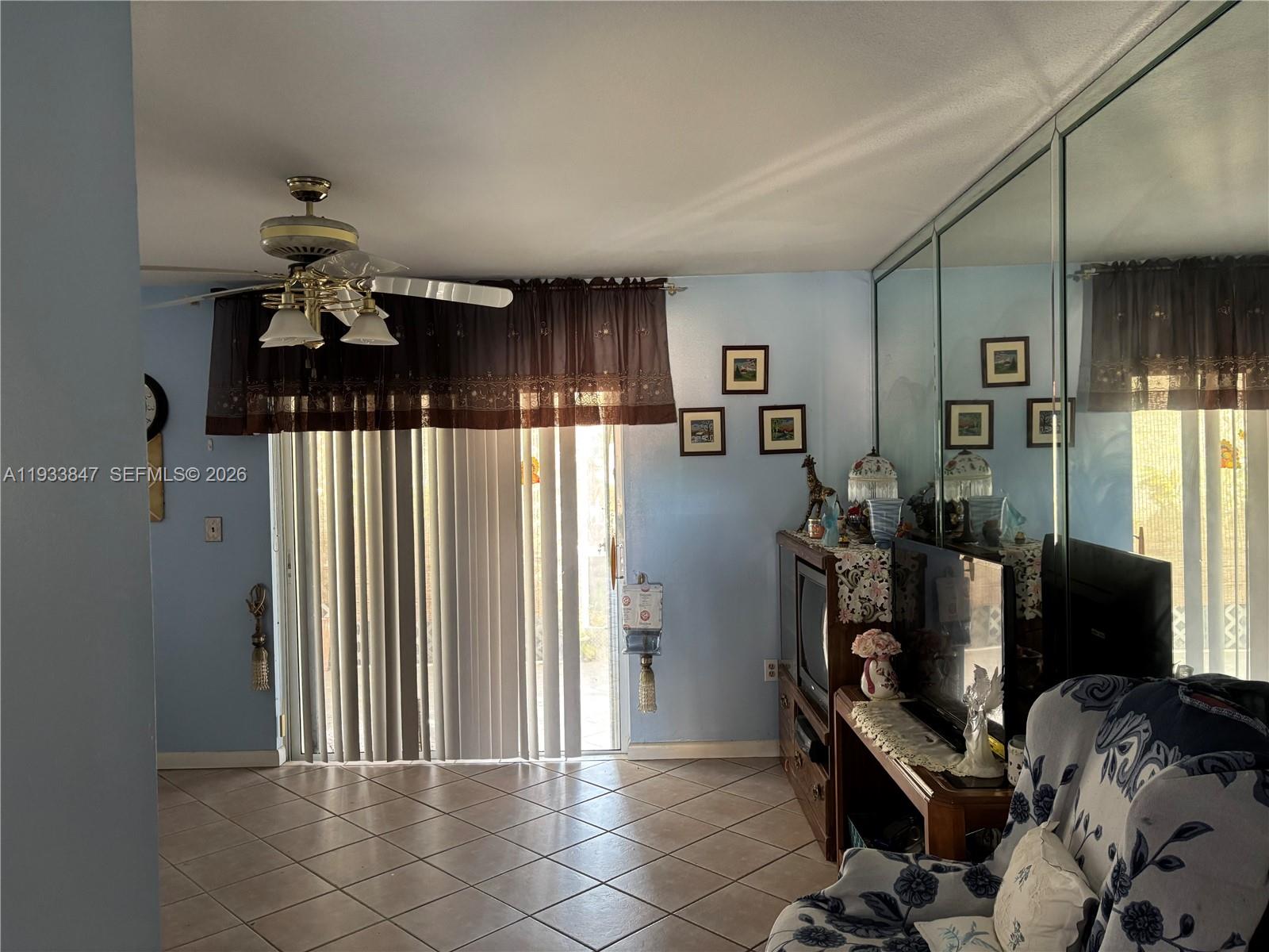 PARADISE PINES 1ST ADDN - Residential