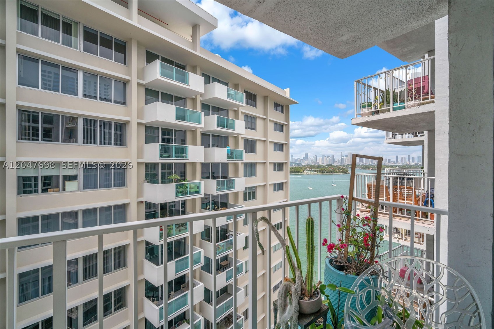 BAYVIEW TERR CONDO - Residential Lease