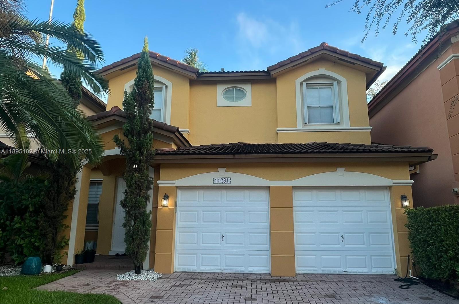 ISLANDS AT DORAL NORTHWES - Residential